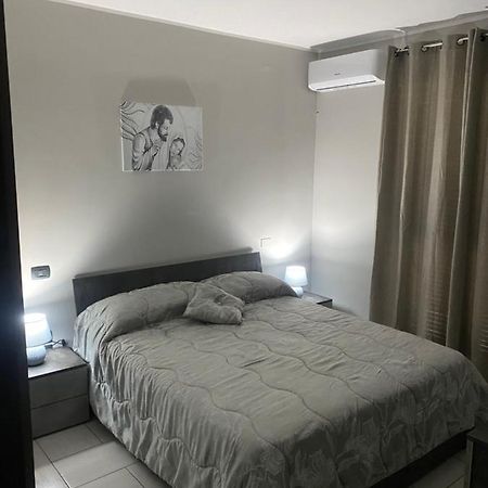 Casa Giuly 181 Bed & Breakfast เนเปิลส์ ภายนอก รูปภาพ