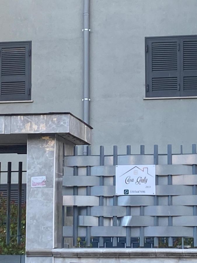 Casa Giuly 181 Bed & Breakfast เนเปิลส์ ภายนอก รูปภาพ